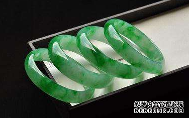 翡翠怎么 选购  什么样的翡翠好
