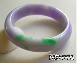 2万春带彩翡翠手镯图片 2万春带彩翡翠手镯好吗
