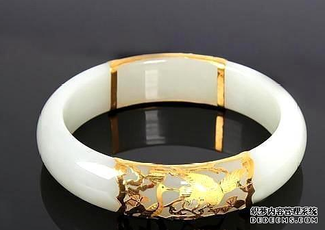 翡翠手镯修补 翡翠手镯常用的四种修补方法