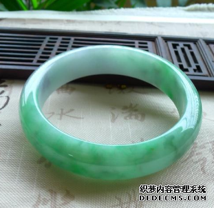 玉手镯断了有什么忌讳 断了的玉手镯能随身携带吗