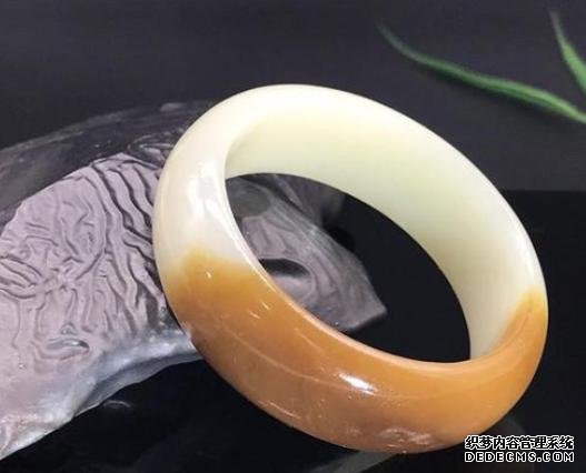 玉手镯鉴别 玉手镯4招快速鉴别