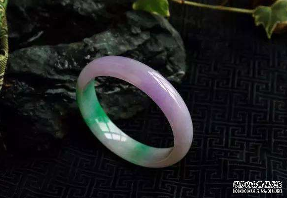 翡翠手镯的价格 翡翠手镯价格表