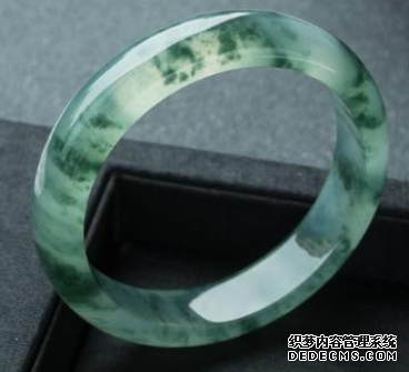 冰种翡翠鉴别方法 买冰种翡翠不再受骗