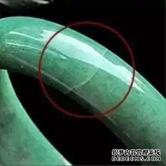 选购翡翠手镯掌握这几点 零基础也不会被坑！