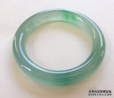 鉴定翡翠真假 实用的4种方法  怎么识别造假翡翠