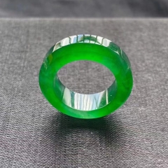 满绿翡翠指环 11圈口 合适