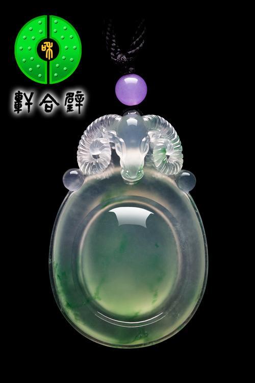 <a href='http://www.sjy2.com' target='_blank'><u>翡翠</u></a><a href='http://www.sjy2.com' target='_blank'><u>玉</u></a>雕师 -- 加龙