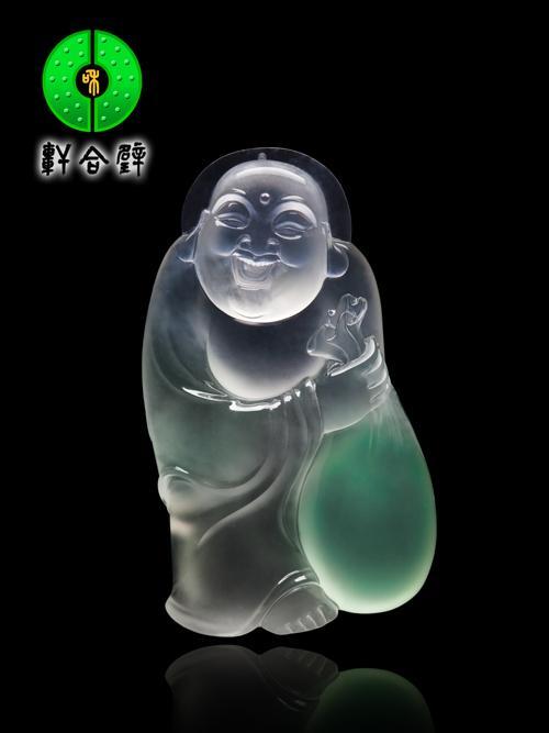 <a href='http://www.sjy2.com' target='_blank'><u>翡翠</u></a><a href='http://www.sjy2.com' target='_blank'><u>玉</u></a>雕师 -- 加龙