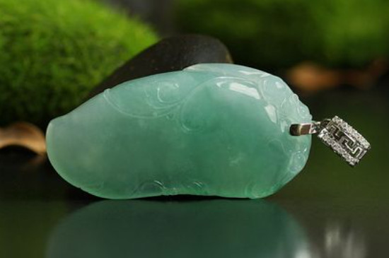 <a href='http://www.sjy2.com' target='_blank'><u>翡翠</u></a>的十二个品种