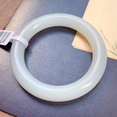 中五价 和田玉手镯 圈口