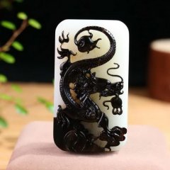 精选和田玉羊脂白玉黑皮