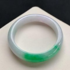  圈口56.6-12.4-8辣阳绿正圈